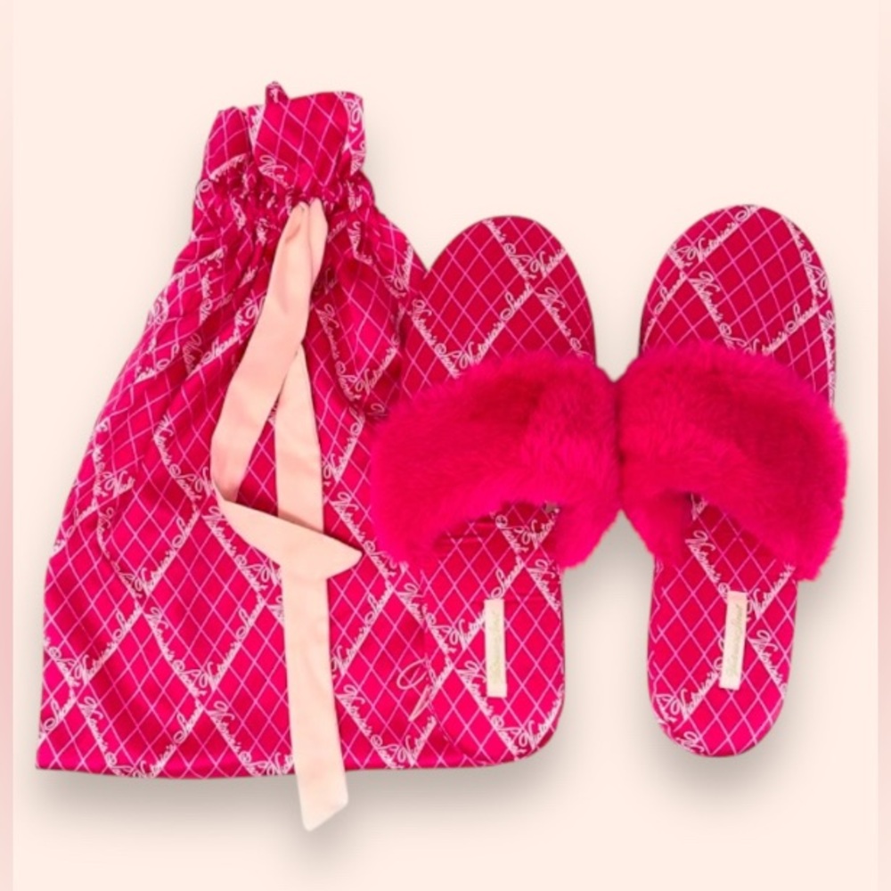 Victoria's Secret Luxe Soft Signature Satin Slipper with Faux Fur M 7